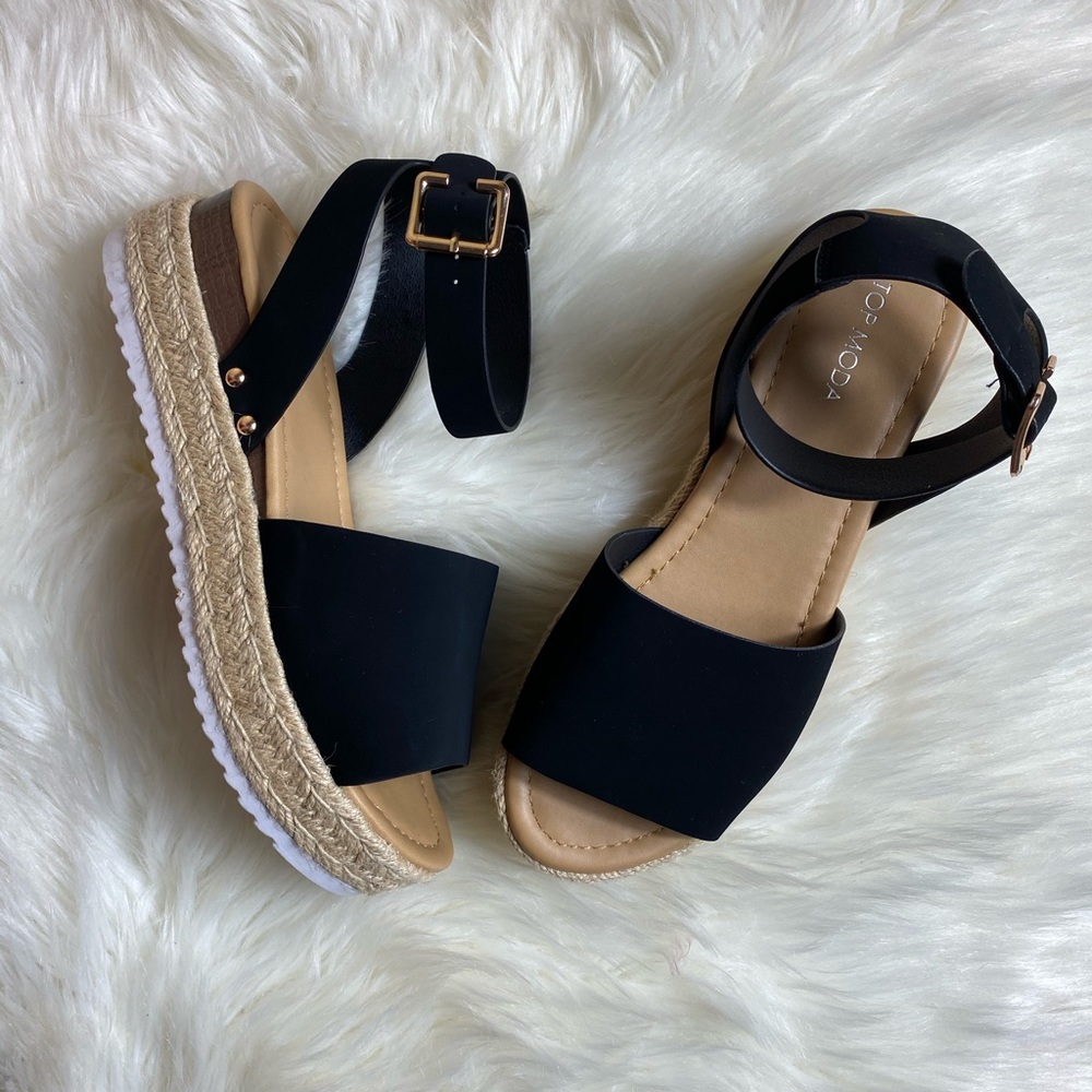 Black wedges